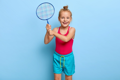 kid playing sports 