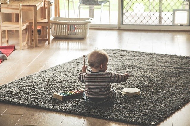 Growing up as a learner: A toddler using his senses to learn